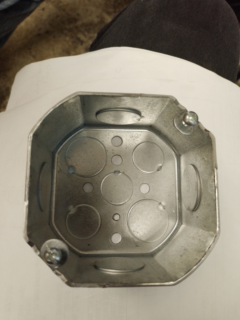 Caja metal 4"Octagonal-(2 1/8"NK ¾" PROFUNDA(50ea)