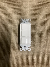 [1C-GPS15AATW] SWITCH TRIPLE DECORA(15A)BLANCO